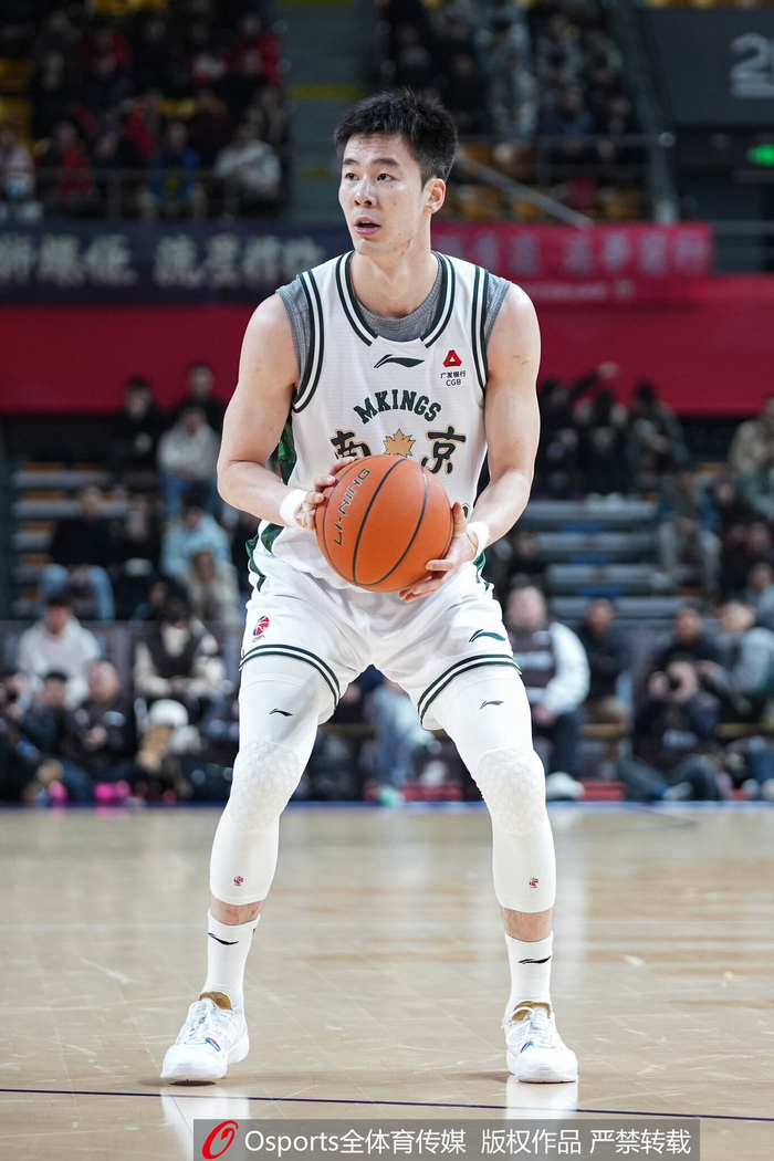 开云体育APP下载-包含皇家马德里今晨止住颓势;志在CBA常规赛名次提升;压力陡增;阵容厚度经受考验的词条